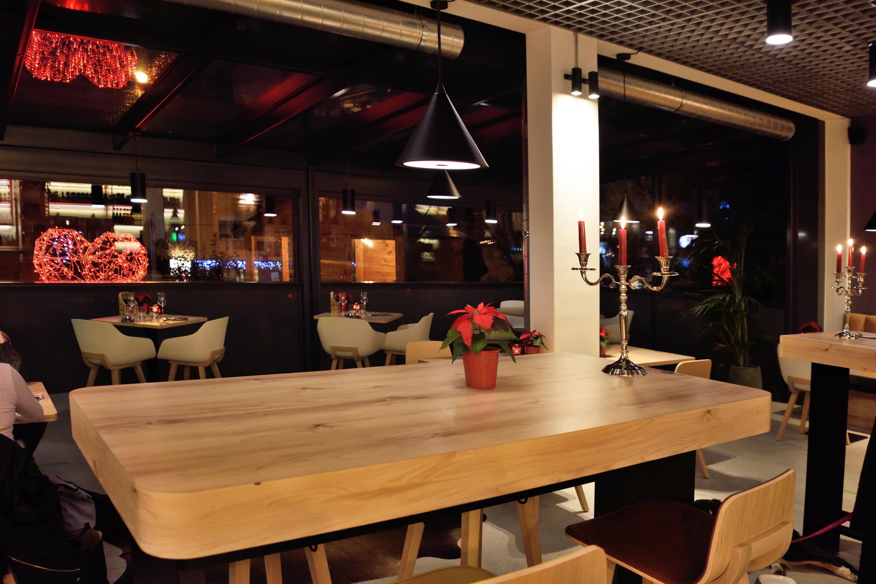 Nonanteneuf Appart Hotel Sierre - Contactless Check-In Bagian luar foto