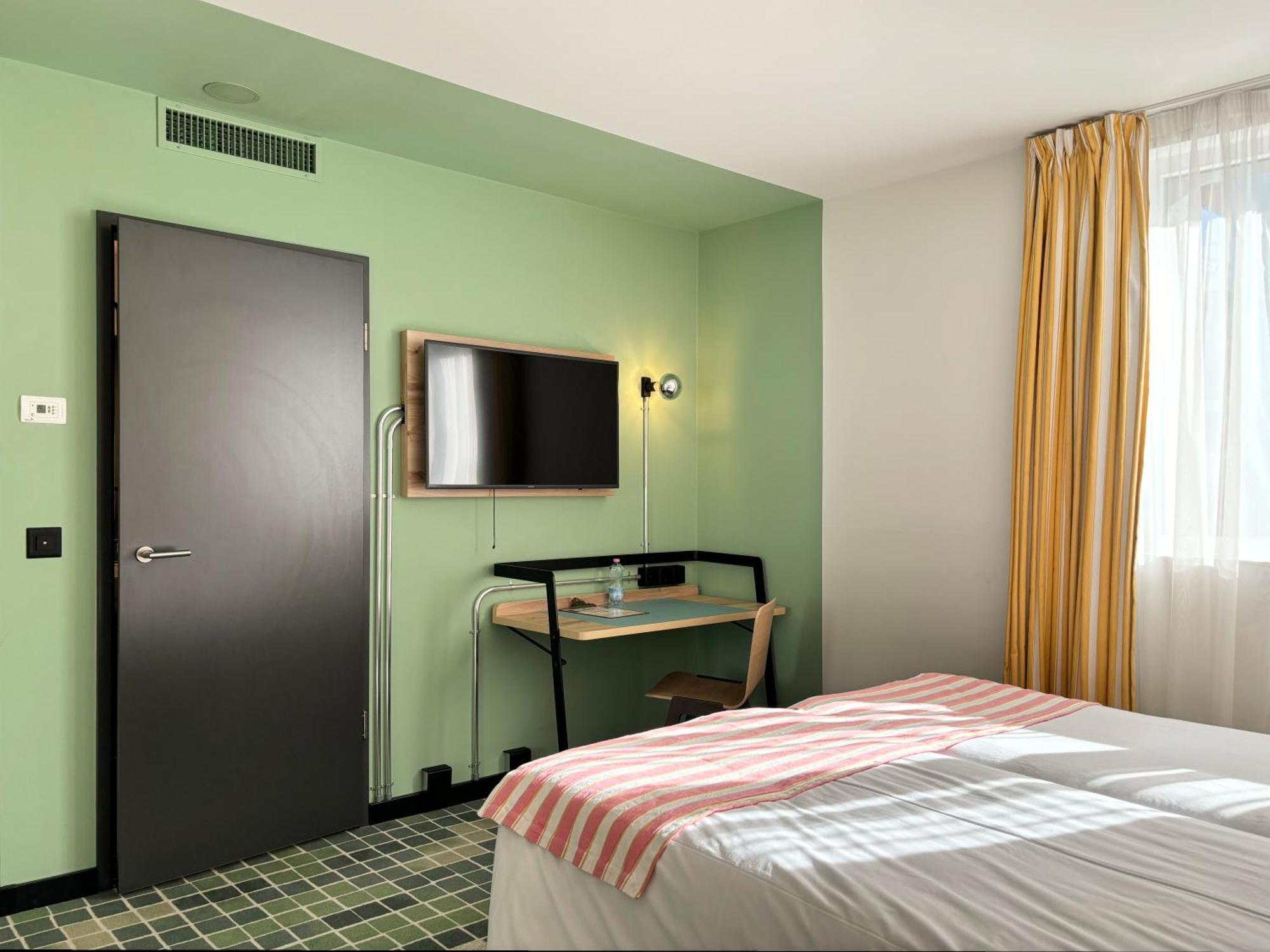 Nonanteneuf Appart Hotel Sierre - Contactless Check-In Bagian luar foto