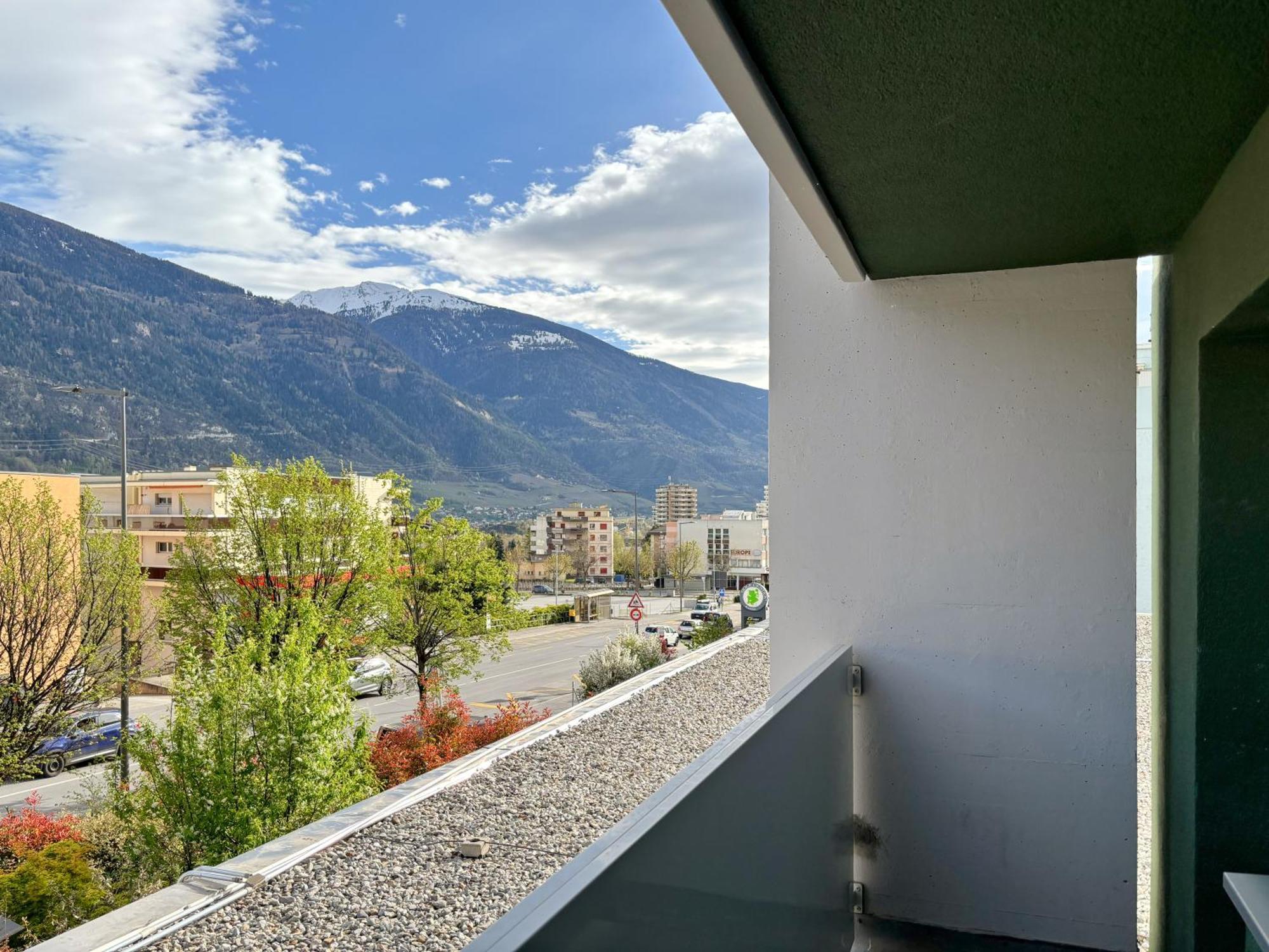 Nonanteneuf Appart Hotel Sierre - Contactless Check-In Bagian luar foto