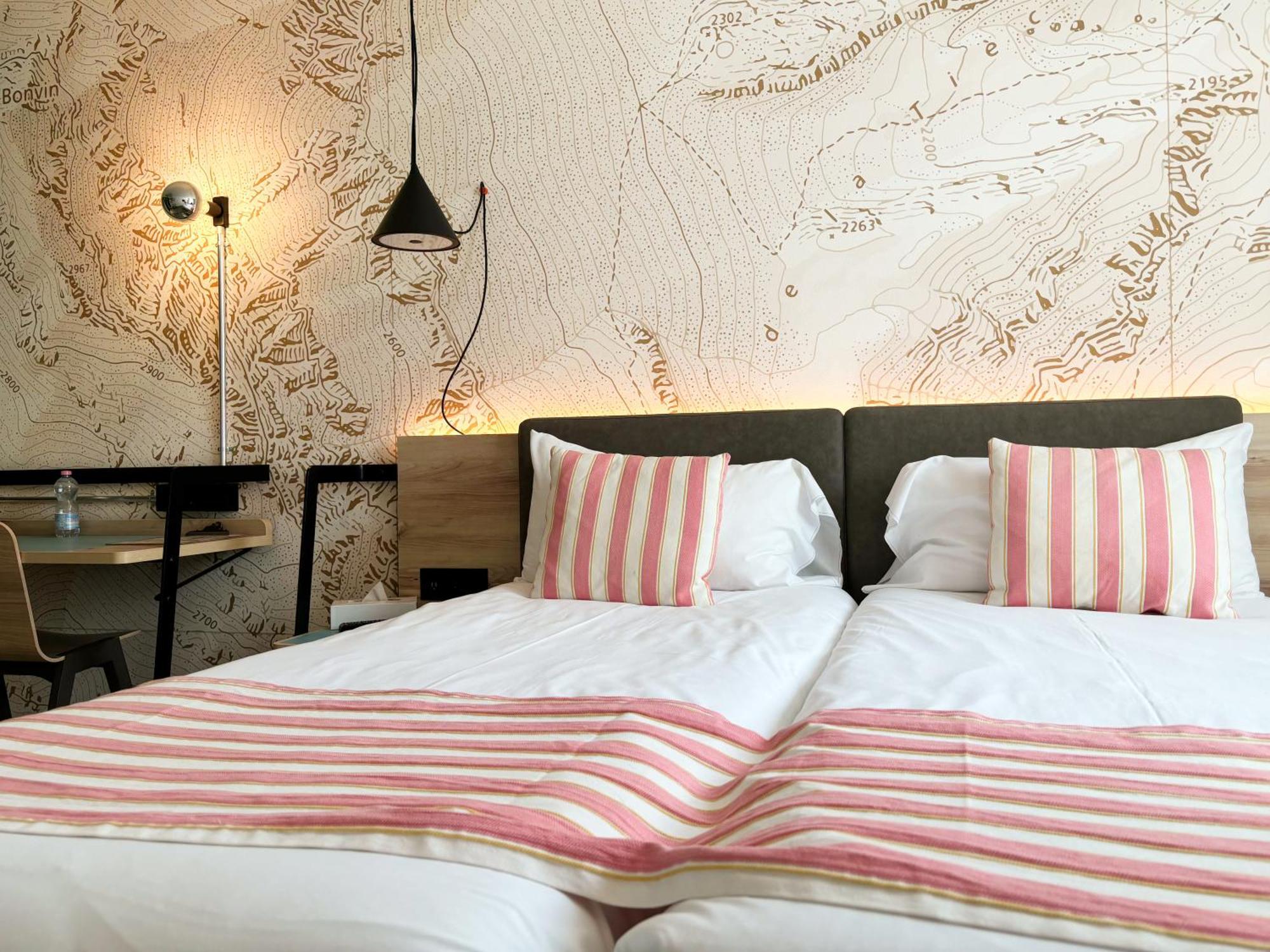 Nonanteneuf Appart Hotel Sierre - Contactless Check-In Bagian luar foto