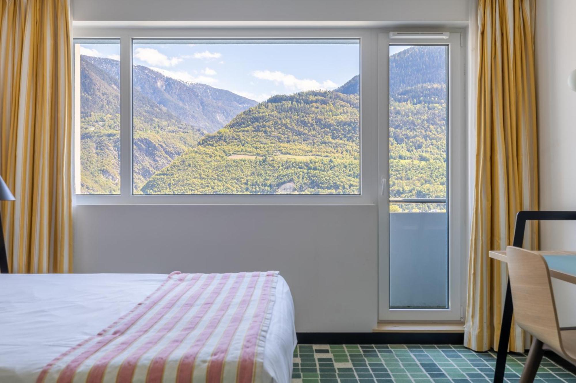 Nonanteneuf Appart Hotel Sierre - Contactless Check-In Bagian luar foto