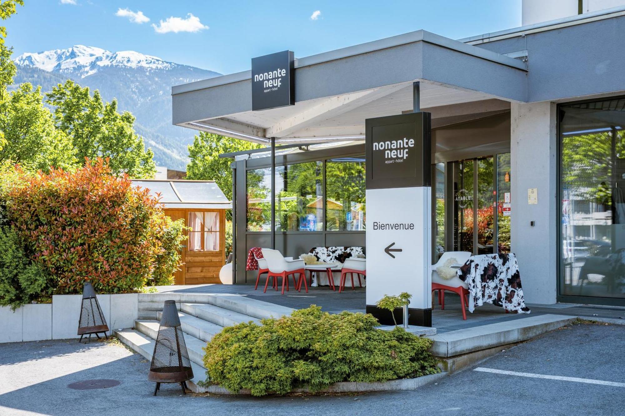 Nonanteneuf Appart Hotel Sierre - Contactless Check-In Bagian luar foto